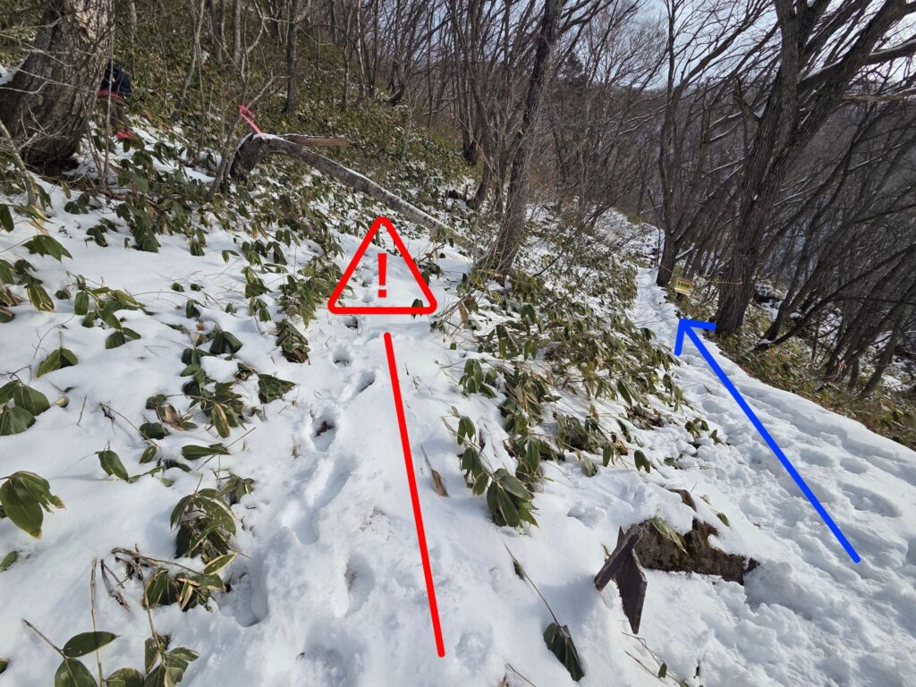 飯縄山登山道、危険な冬道の様子