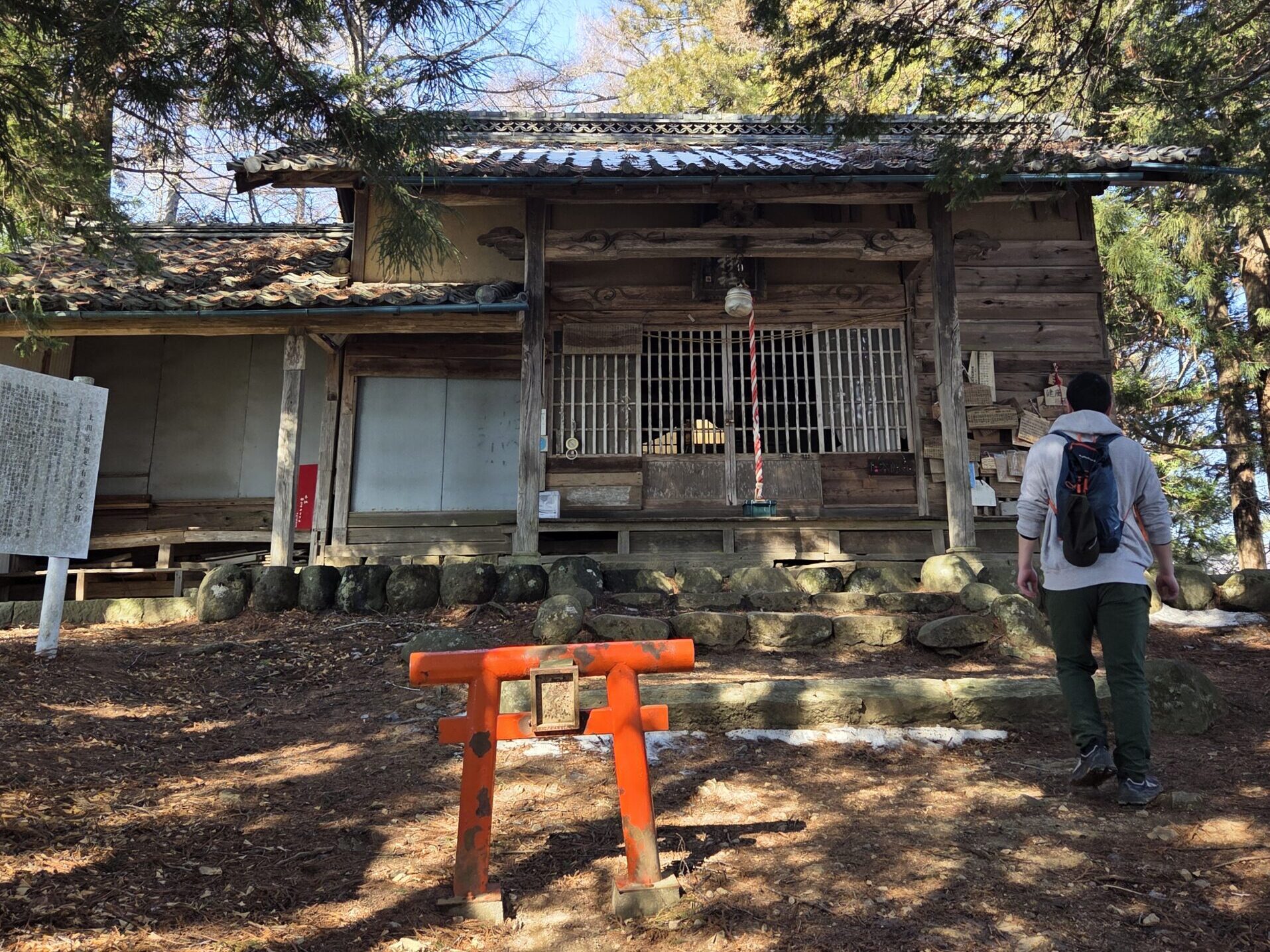 太郎山神社本殿。静かで落ち着いた雰囲気。